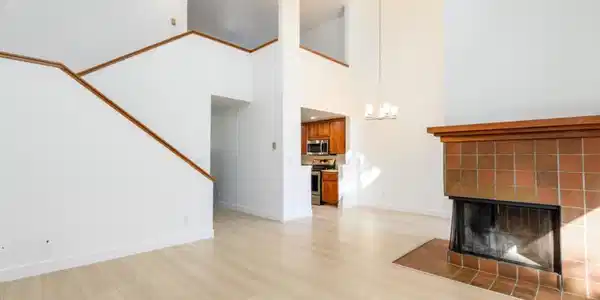 32 Cove Lane