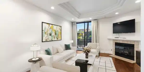 2500 Abbot Kinney Boulevard