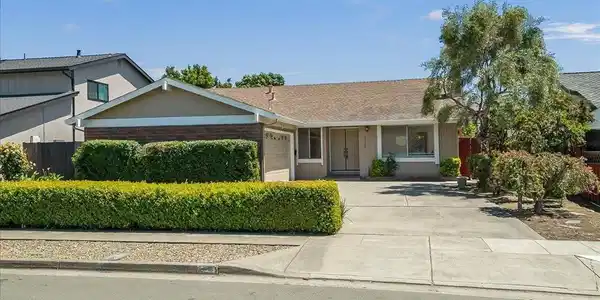 3330 Kemper Rd
