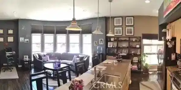 133 The Promenade N