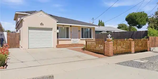 550 W Upland