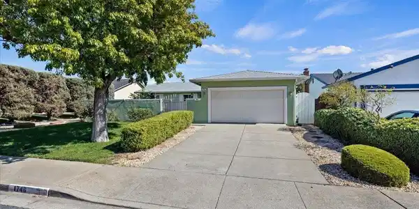 1746 San Jose Dr