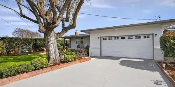 1241 1241 Raymond Dr