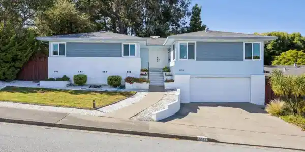 2852 Mariposa Drive