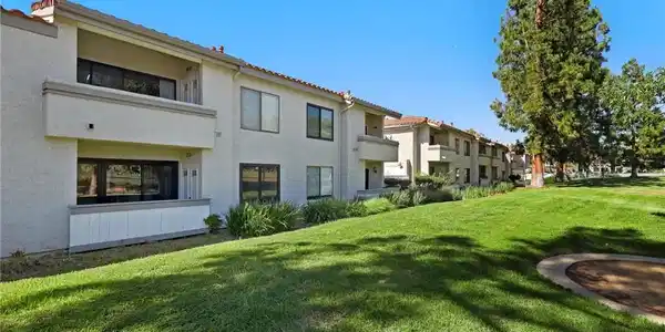 24298 El Pilar