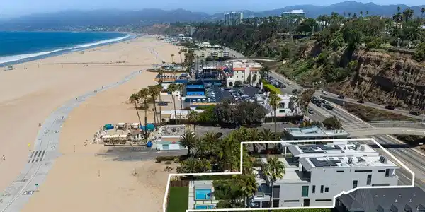938 - 940 Palisades Beach Road