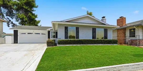 2202 Greenbrier Drive