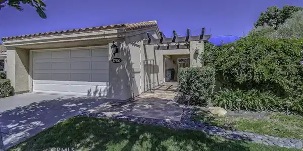 27651 Paseo La Ronda