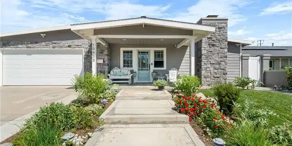 15432 Hanover Lane