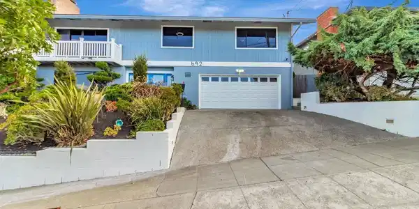 692 Yuba St