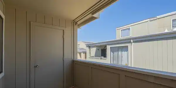 820 Casanova Avenue