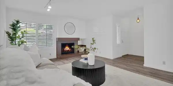 605 Acorn Court