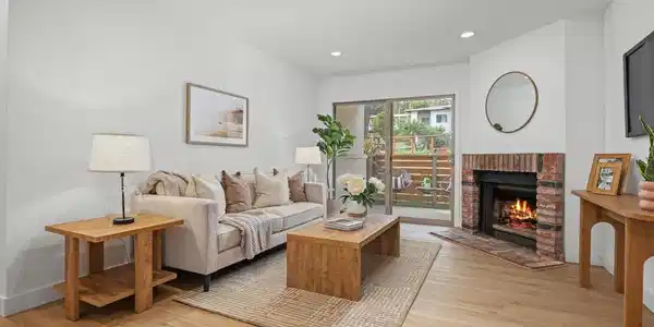 1710 S El Camino Real