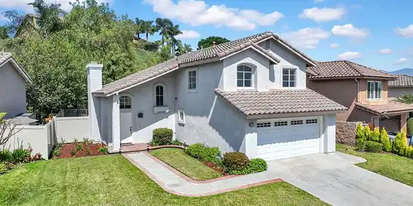 61 Shorecliff