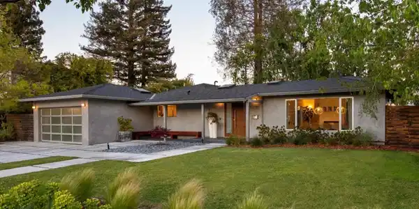 1145 Saxon Way