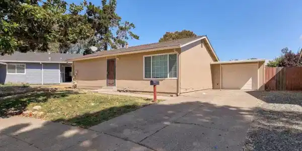 160 Shari Ct