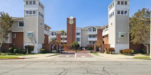 877 S B Street