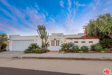7047 Vista Del Mar Lane