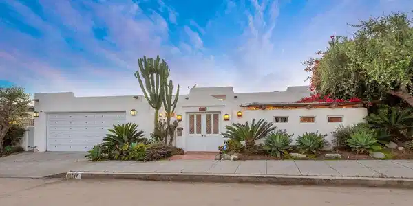 7047 Vista Del Mar Lane