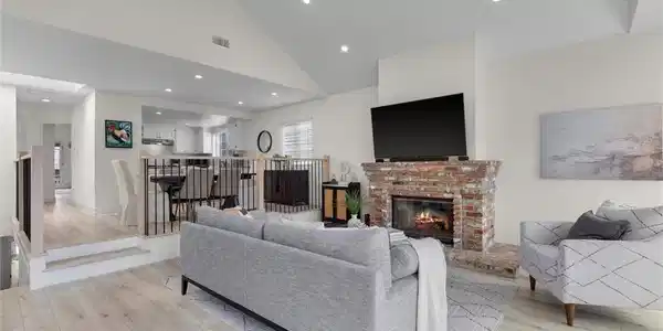 1727 Spreckels Lane