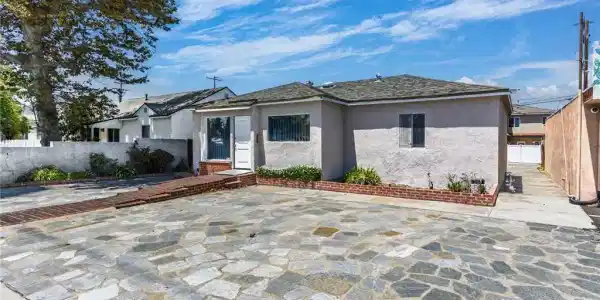 4307 Redondo Beach Boulevard