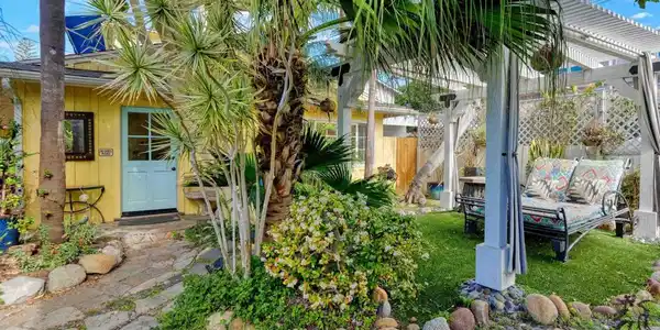 619 Bonair Way
