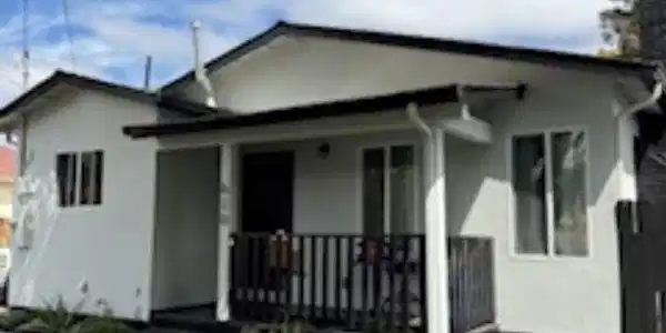 620 El Paseo Dr.