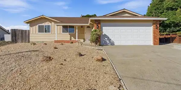 2648 Shamrock Dr