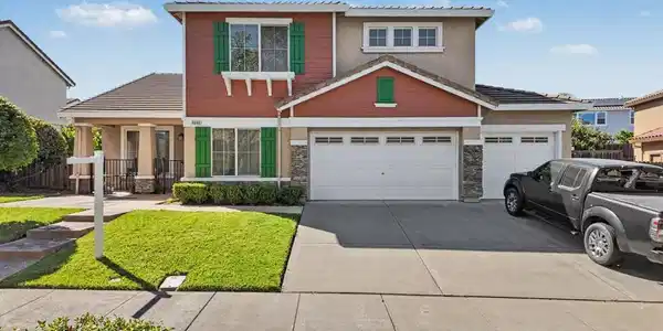 5006 Ridgefield Circle
