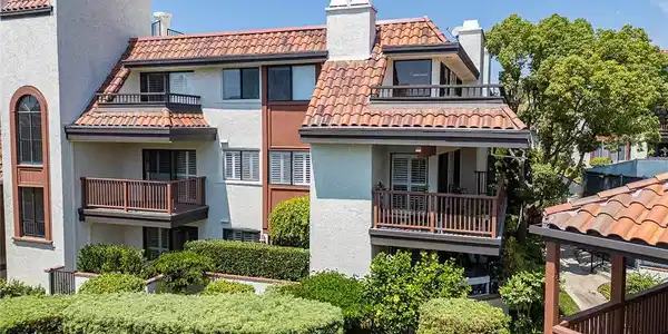 6322 Riviera Cir.
