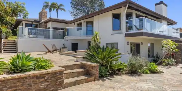 1141 Luneta Drive
