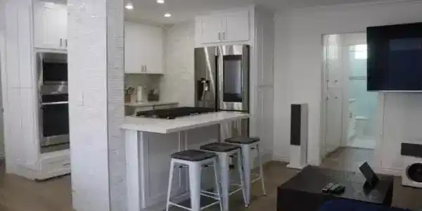 2471 SAWTELLE Boulevard