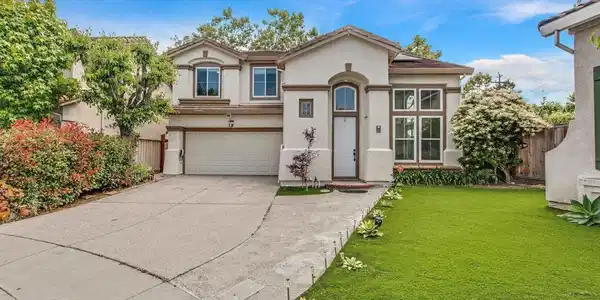 1205 Amber Ct