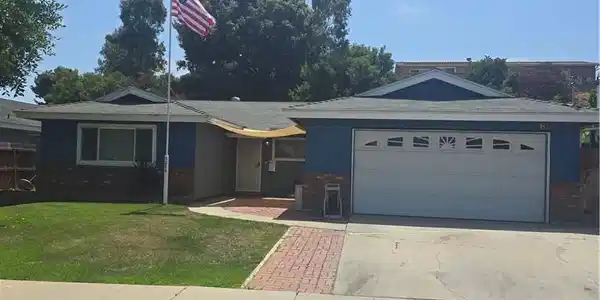 1364 El Lugar