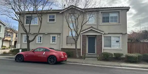 1505 Foxglove Pl