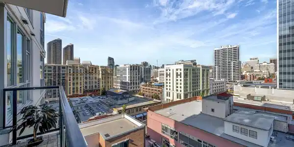325 7Th Ave