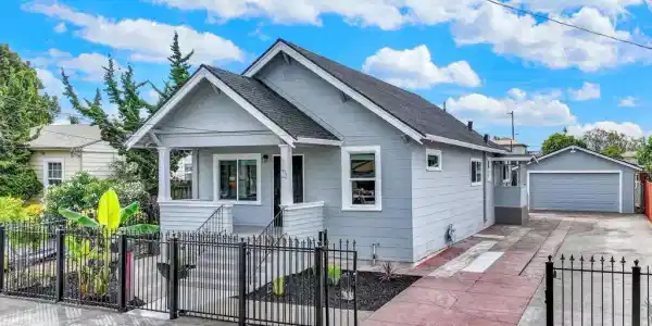 1924 Warner Ave
