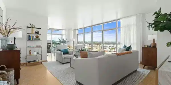 13700 Marina Pointe Drive