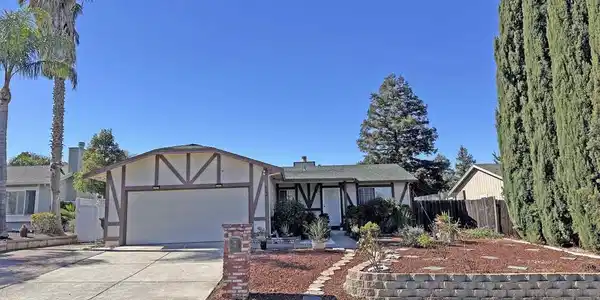 2054 Mendocino Dr