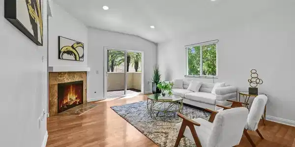 100 Sea Cliff