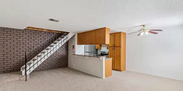 2205 Lemontree Way