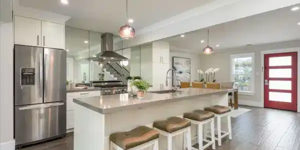 1558 MIZZEN Lane
