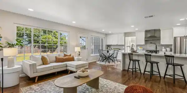 2421 Maywood Drive
