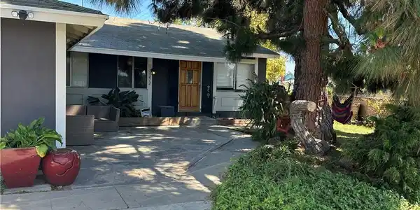 15472 La Salle Lane