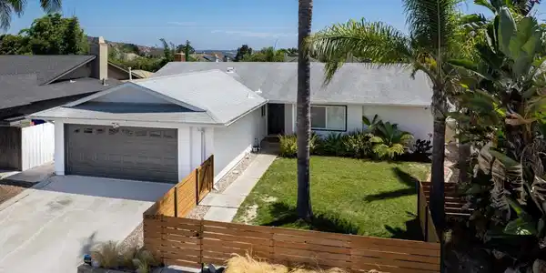 4037 Vista Calaveras Street