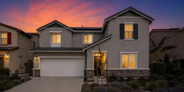 5591 Saddle Rock Ln