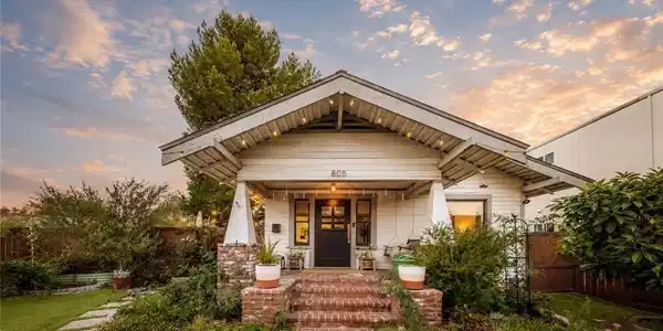 805 Loma Avenue