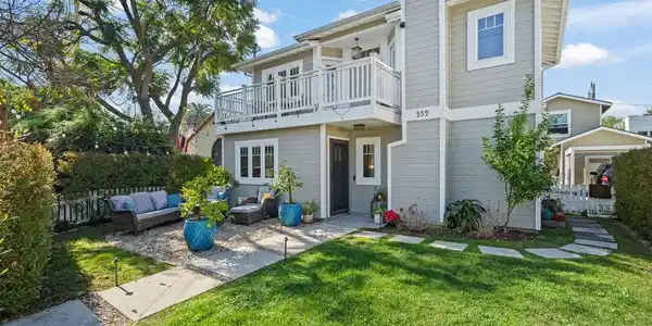 359 Termino Avenue