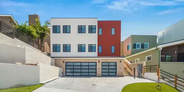 1251  1253 Van Nuys St