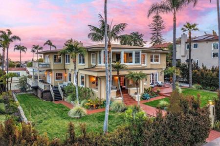 2003 Sunset Blvd